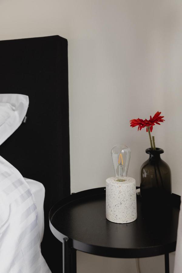 Madrid Suites Maastricht Bagian luar foto