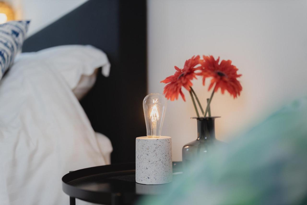 Madrid Suites Maastricht Bagian luar foto